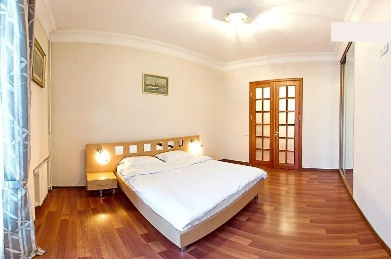 Alex Apartments On Lva Tolstogo Kiev Ucrania